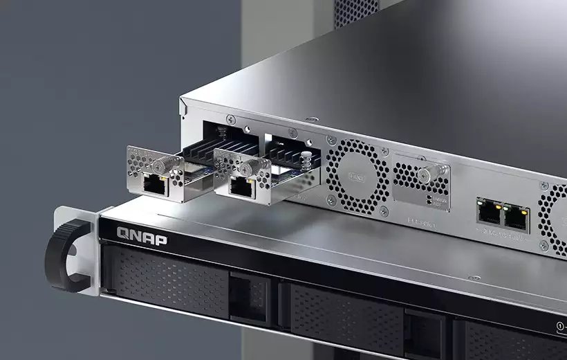 NAS QNAP TS-h765eU-8G