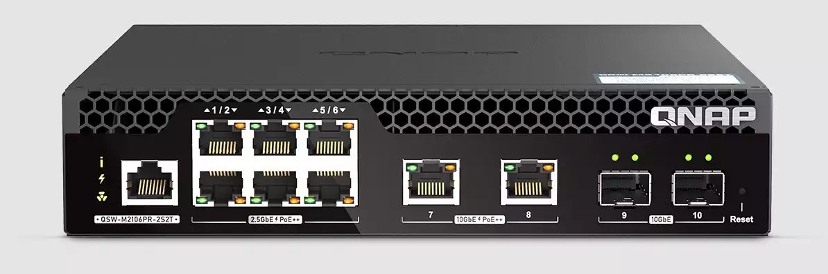 Switch QNAP qsw-m2106pr-2s2t
